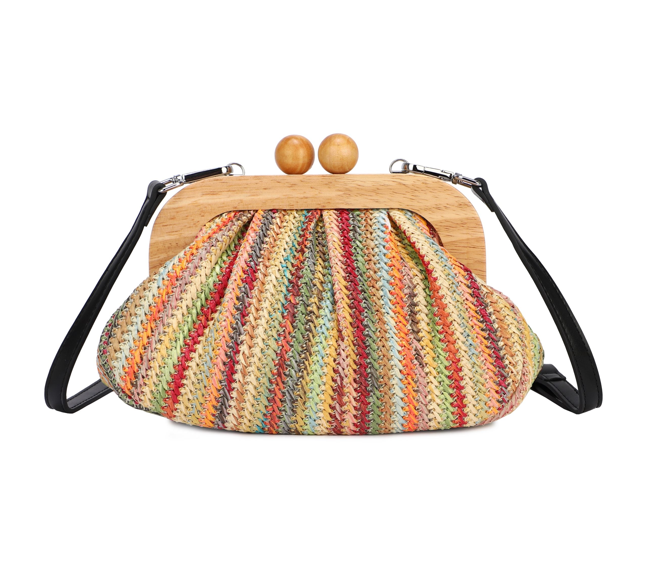 Γυναικείο Τσαντάκι με Ξύλινο Κούμπωμα