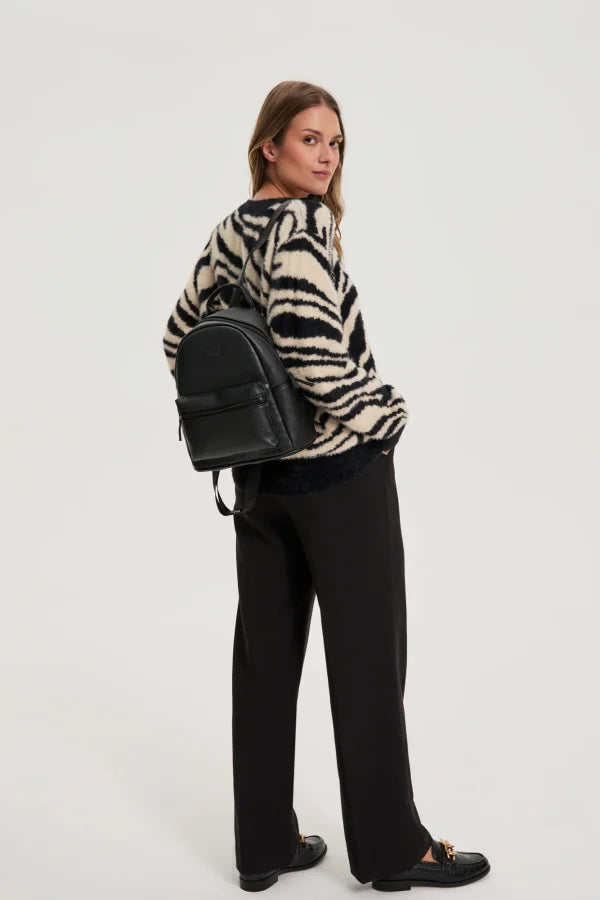 Μinimal Backpack με Ανάγλυφη Υφή MOODO | Black Faux Leather Croc-Texture Backpack