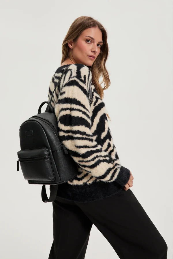 Μinimal Backpack με Ανάγλυφη Υφή MOODO | Black Faux Leather Croc-Texture Backpack