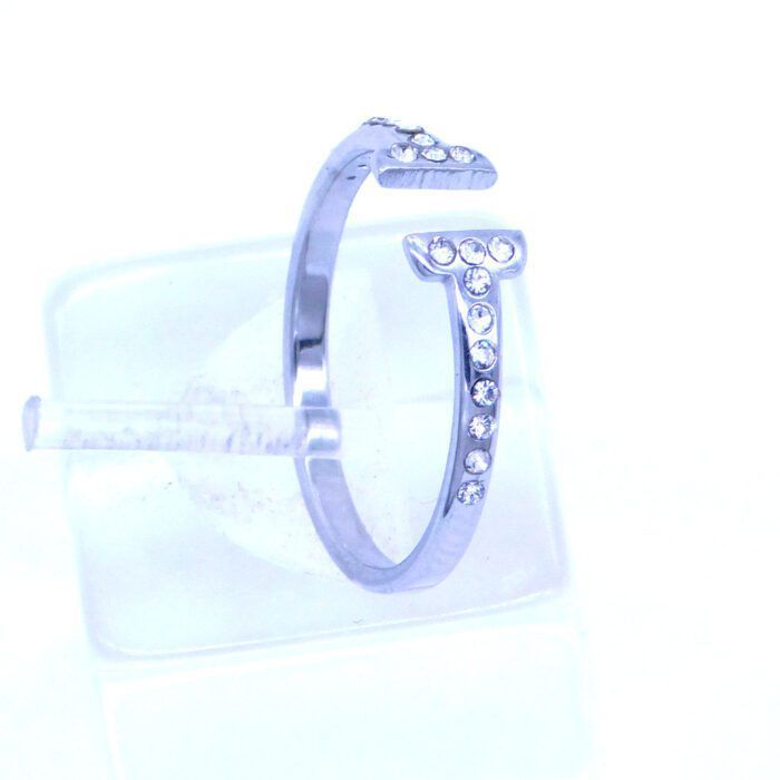 Ατσάλινο δαχτυλίδι με πετράδια ζιργκόν και αυξομείωση μεγέθους | Steel ring with zircon stones and adjustable size