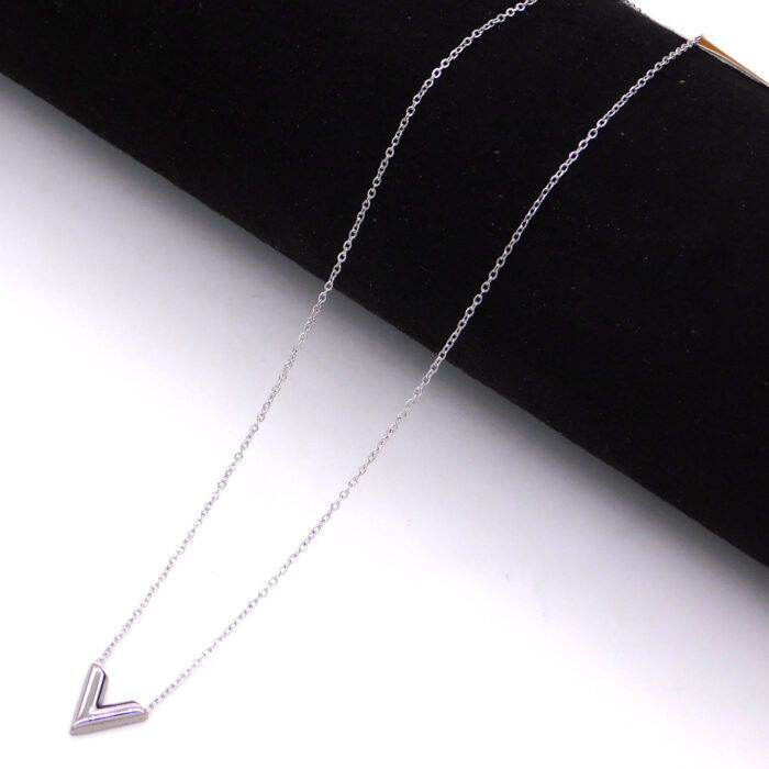 Ατσάλινο κολιέ V