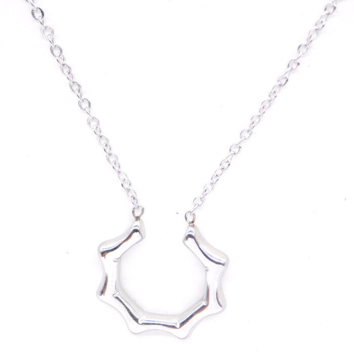 Ατσάλινο κολιέ με κρεμαστό ατσάλινο στοιχείο