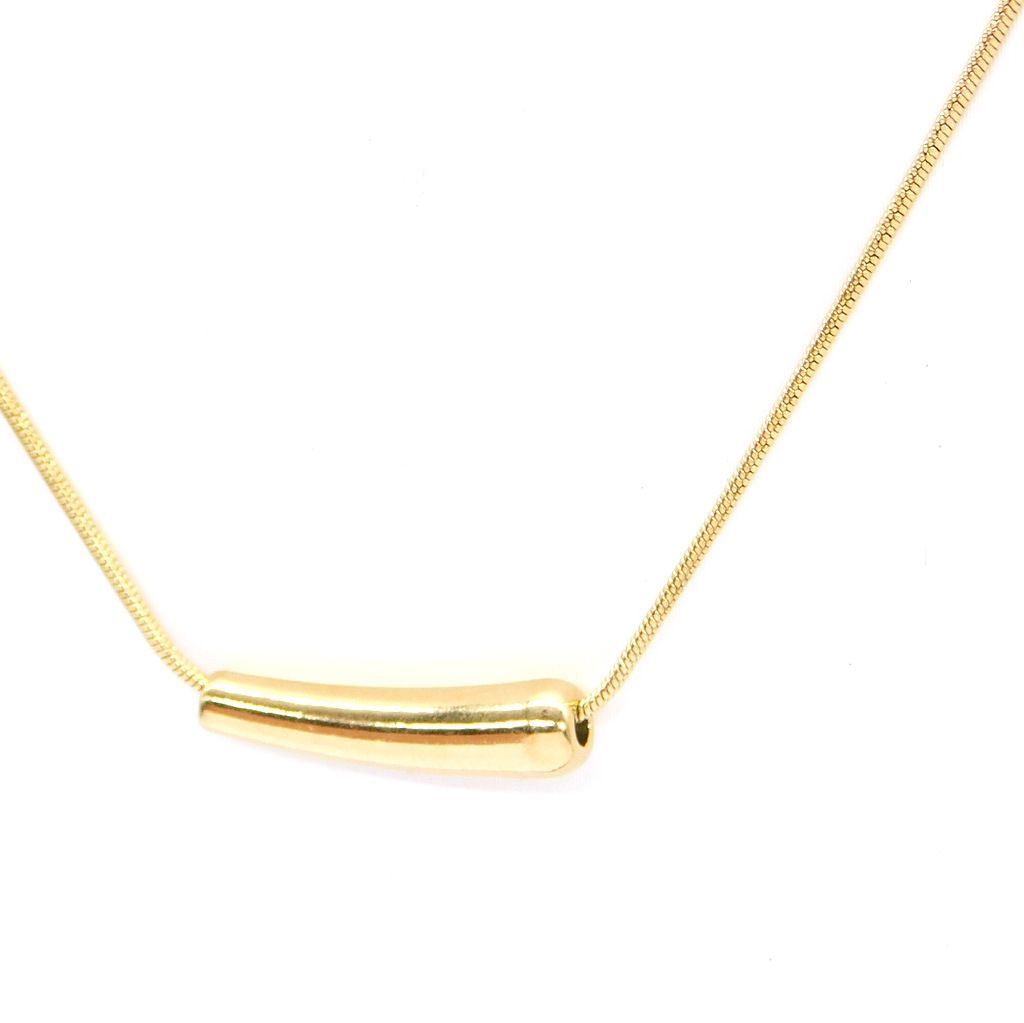 Ατσάλινο κολιέ με περαστό στοιχείο