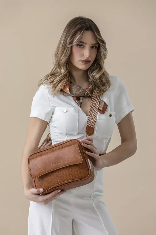 Τσαντα χιαστί με μπροστινή θήκη με καπάκι - FRAGOLA