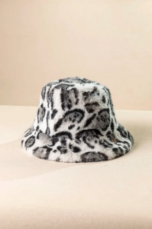 Γυναικείο καπέλο double face από ακρυλική γούνα με leopard print-FRAGOLA