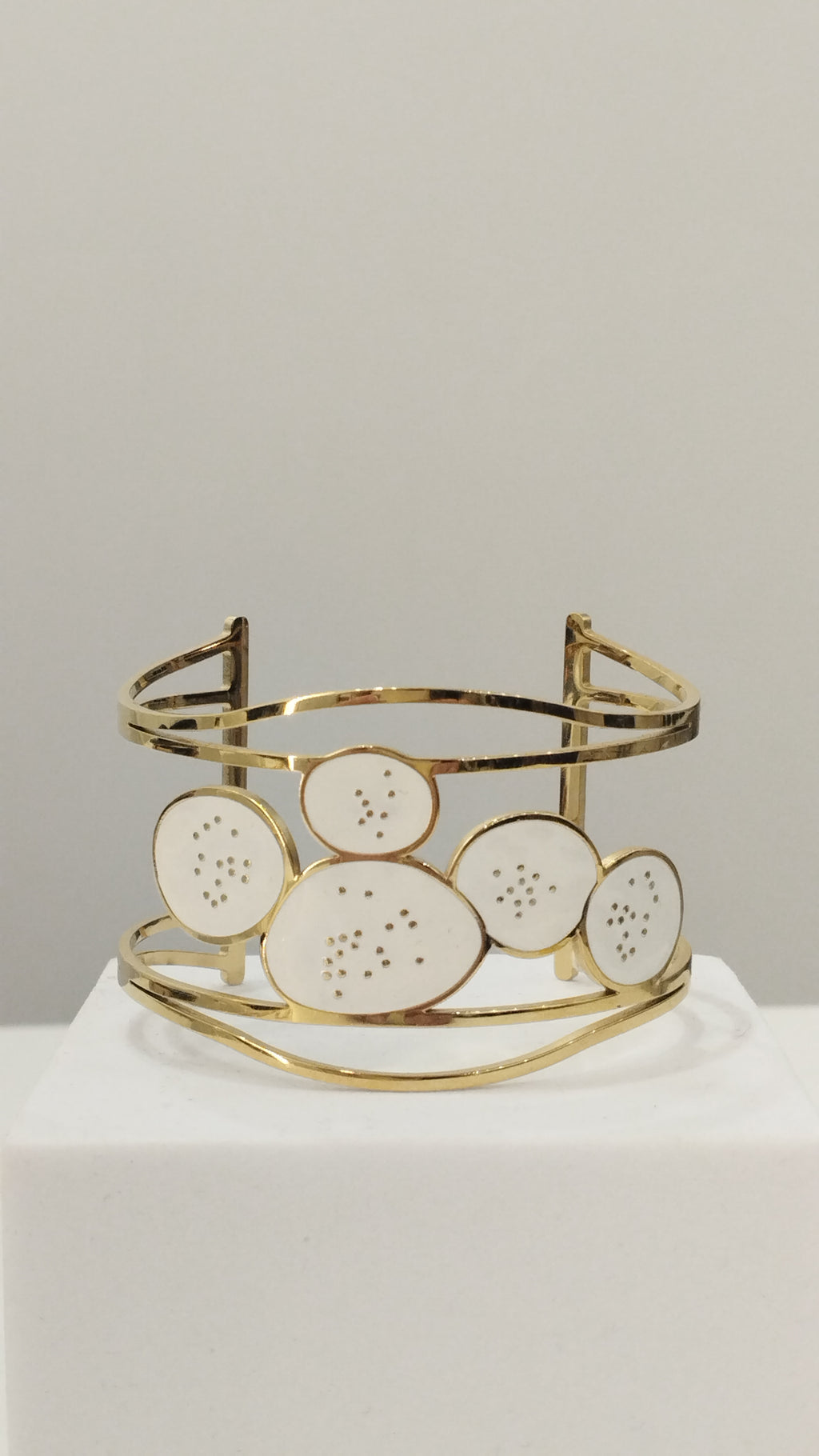 Χρυσό Ατσάλινο βραχιόλι Cuff | Gold Stainless Steel Cuff Bracelet