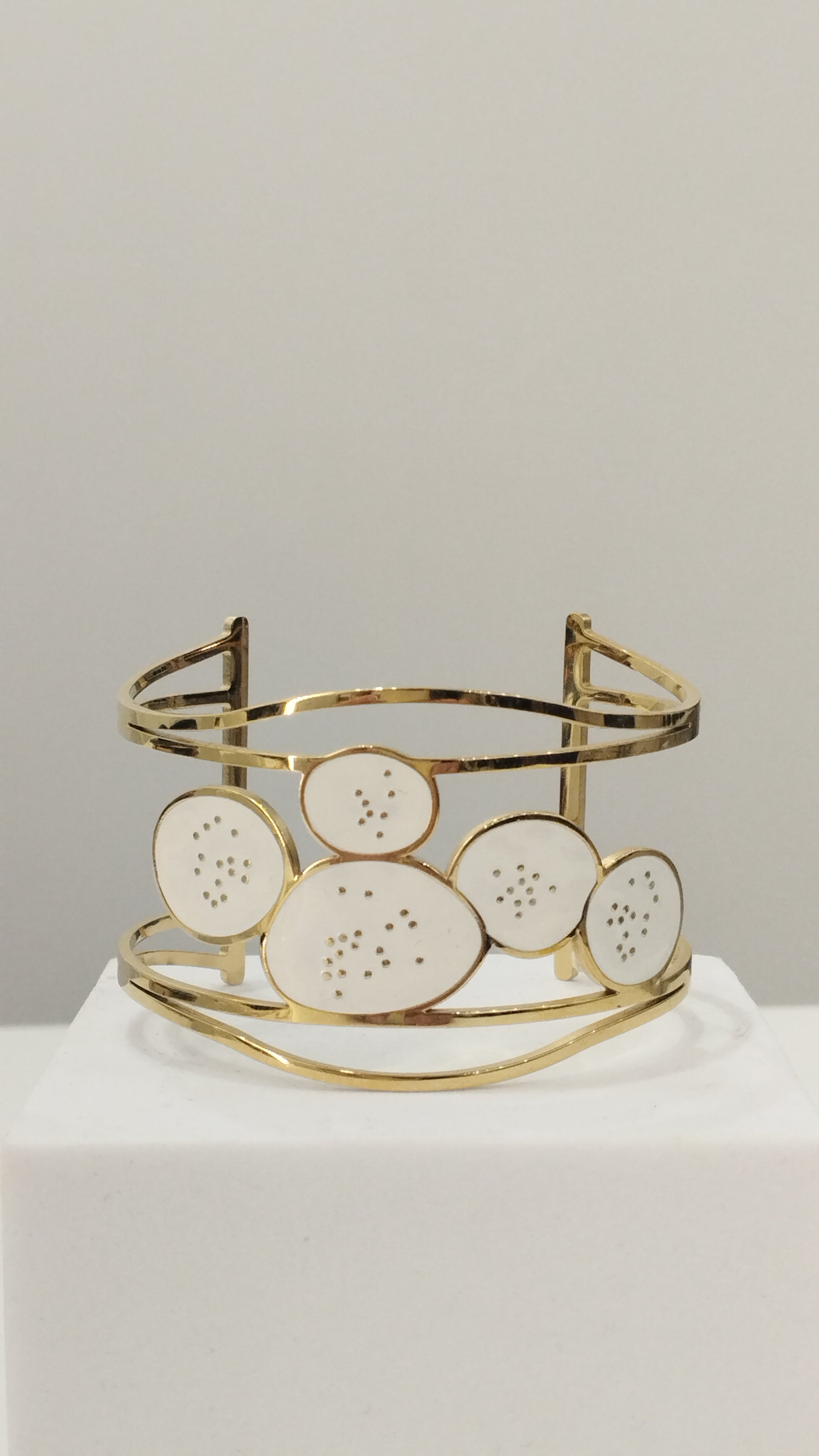 Χρυσό Ατσάλινο βραχιόλι Cuff | Gold Stainless Steel Cuff Bracelet