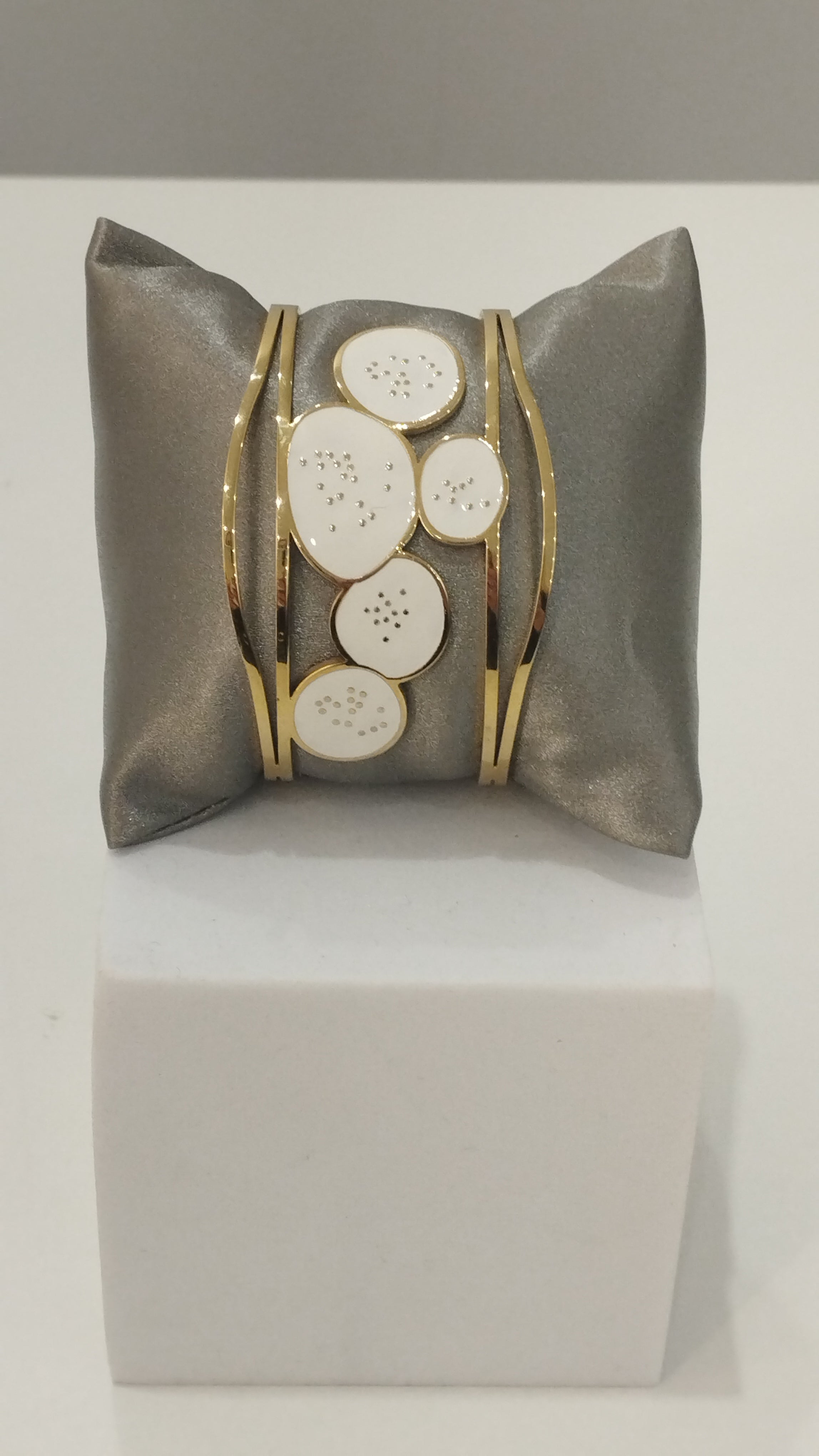 Χρυσό Ατσάλινο βραχιόλι Cuff | Gold Stainless Steel Cuff Bracelet