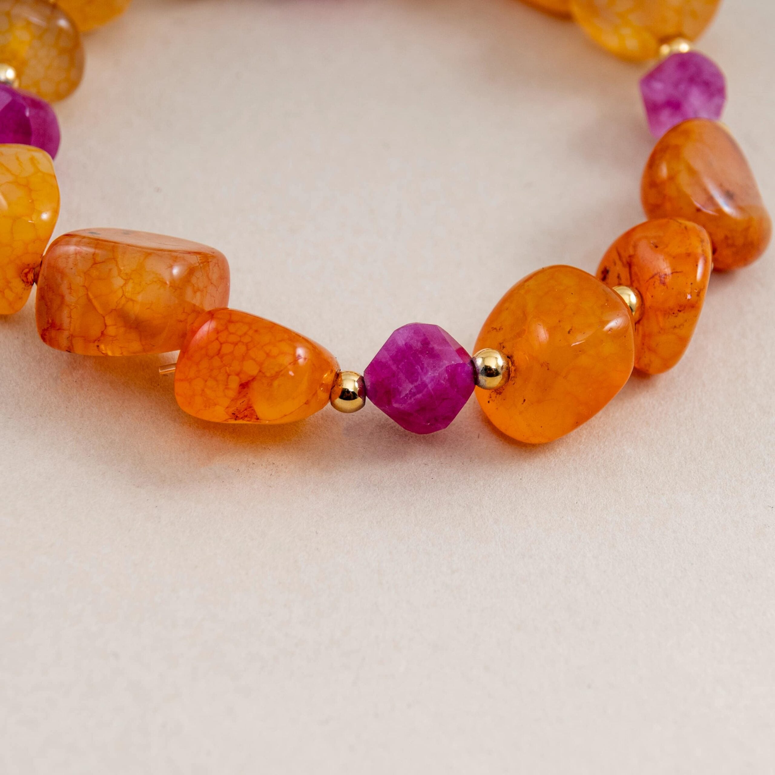 Ελαστικό Χειροποίητο βραχιόλι με ημιπολύτιμους λίθους | Elastic Bracelet with Semi-precious Stones