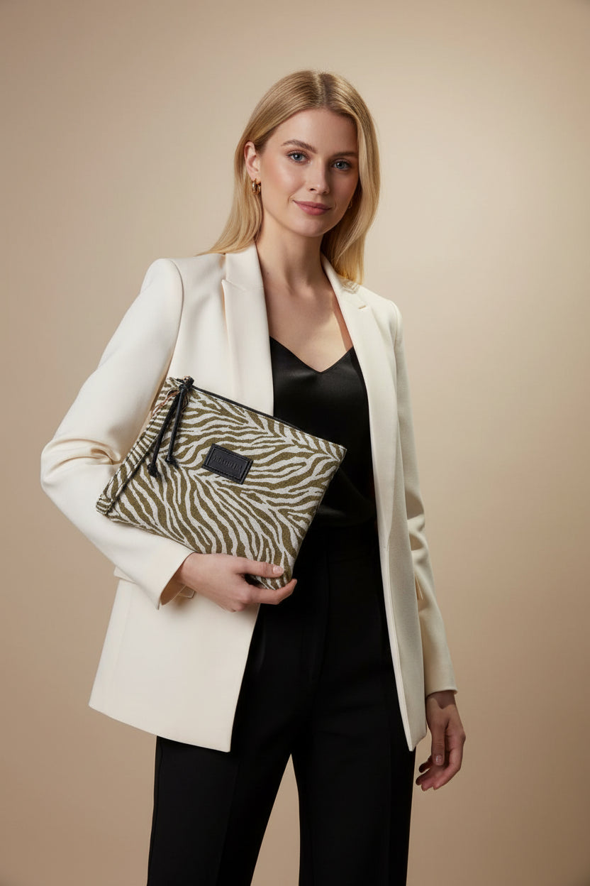 Στυλάτο νεσεσέρ/τσαντάκι - FRAGOLA