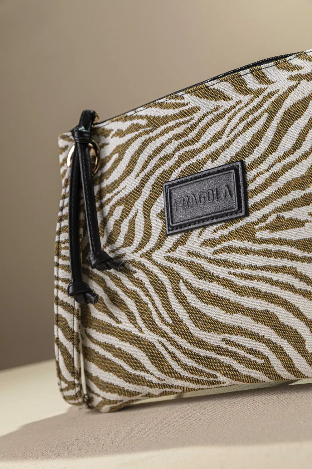 Στυλάτο νεσεσέρ/τσαντάκι - FRAGOLA