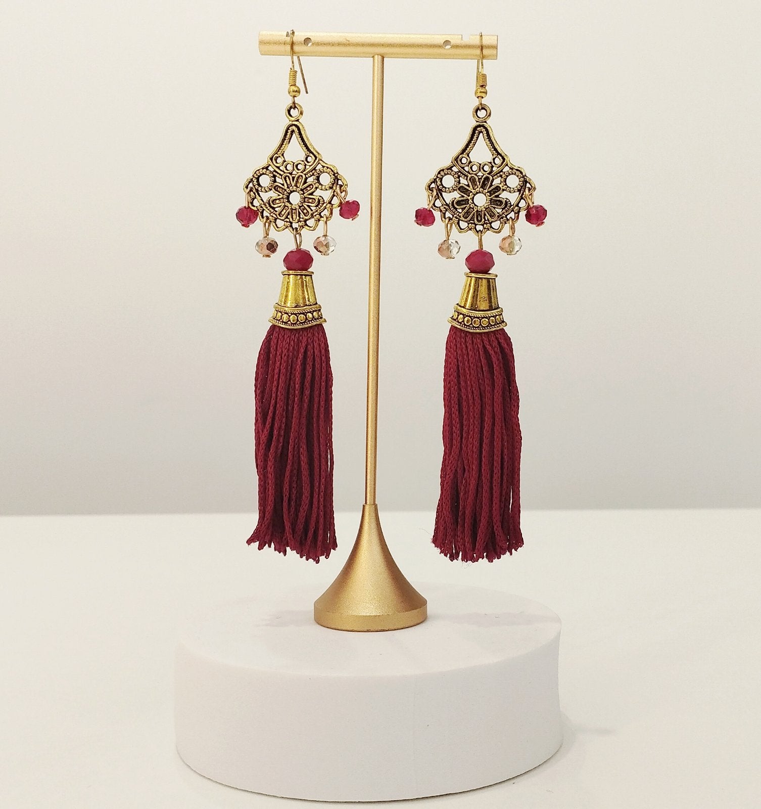 Σκουλαρίκια Χειροποίητα με Μπορντό Φούντες &Χρυσή Λεπτομέρεια|Tassel Handmade Earrings with Gold Filigree Design
