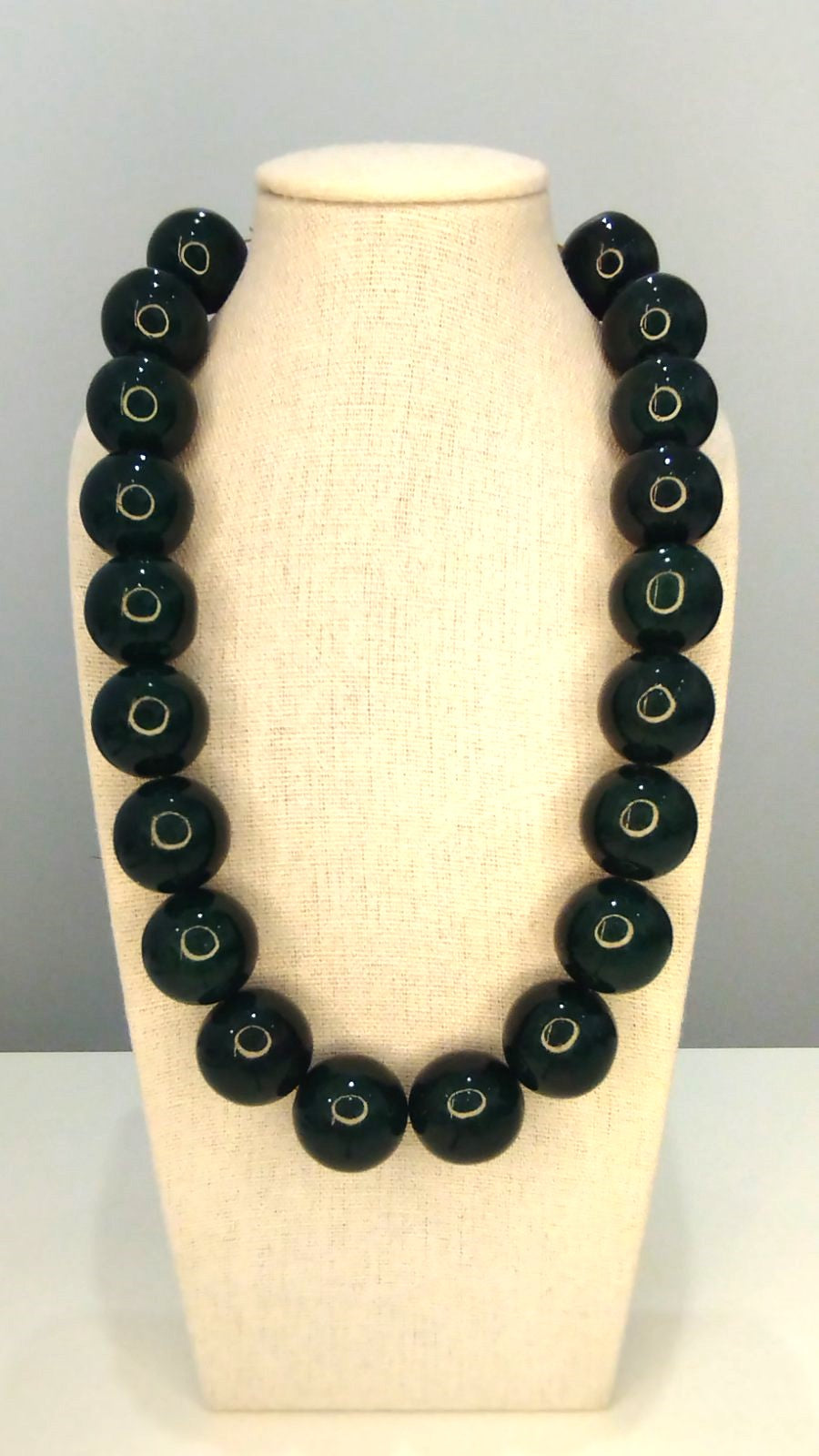 Χειροποίητο Κολιέ με  Σκούρο Πράσινο Χαολίτη | Handmade Dark Green Howlite Necklace