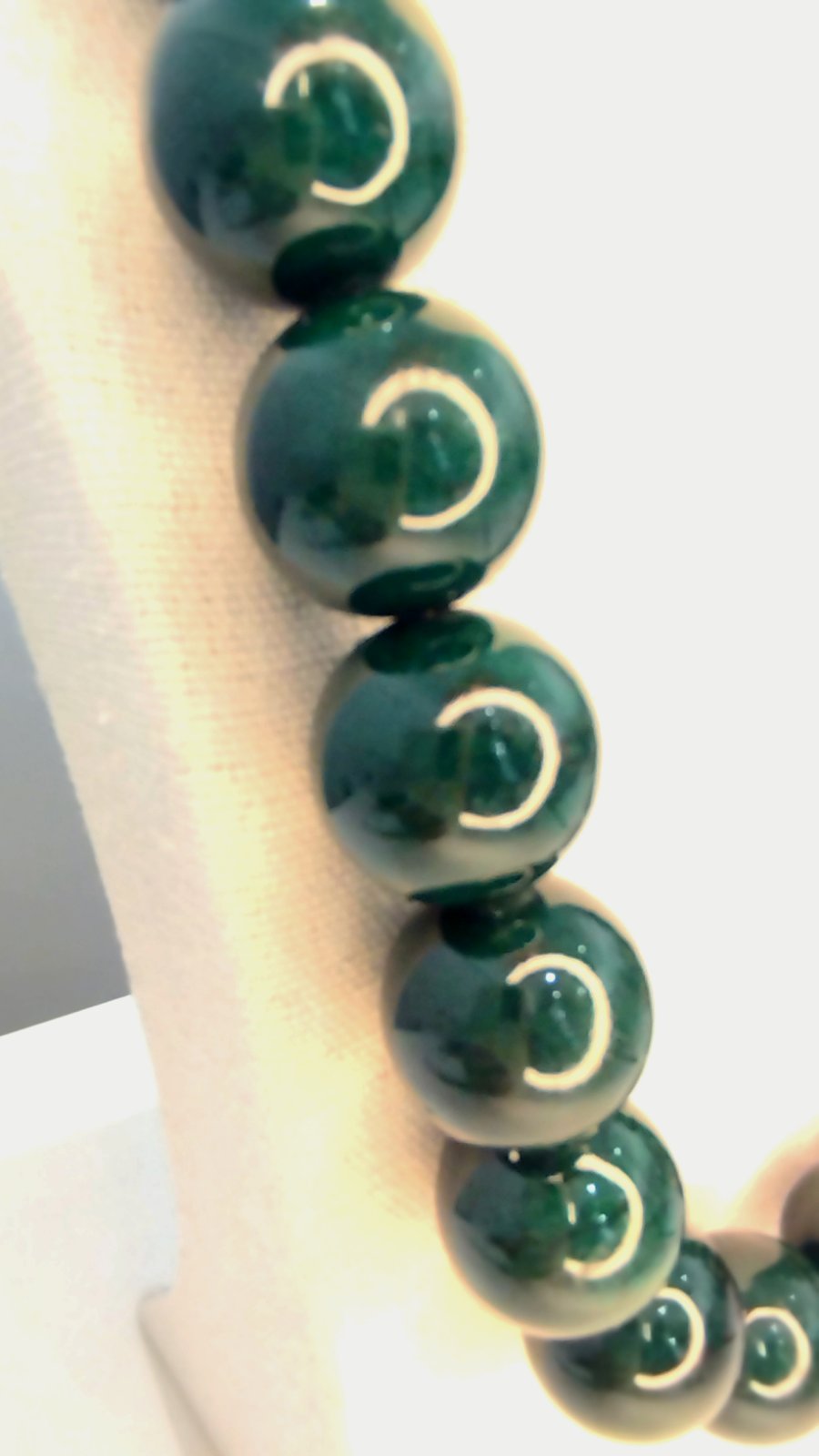 Χειροποίητο Κολιέ με  Σκούρο Πράσινο Χαολίτη | Handmade Dark Green Howlite Necklace