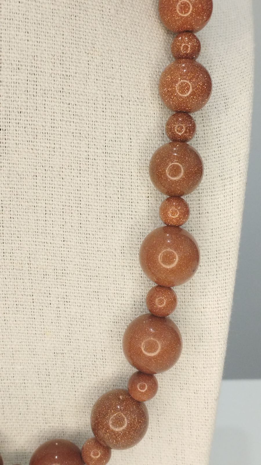 Χειροποίητο Κολιέ με Χρυσόλιθο | Goldstone Handmade Necklace for Elegant Looks