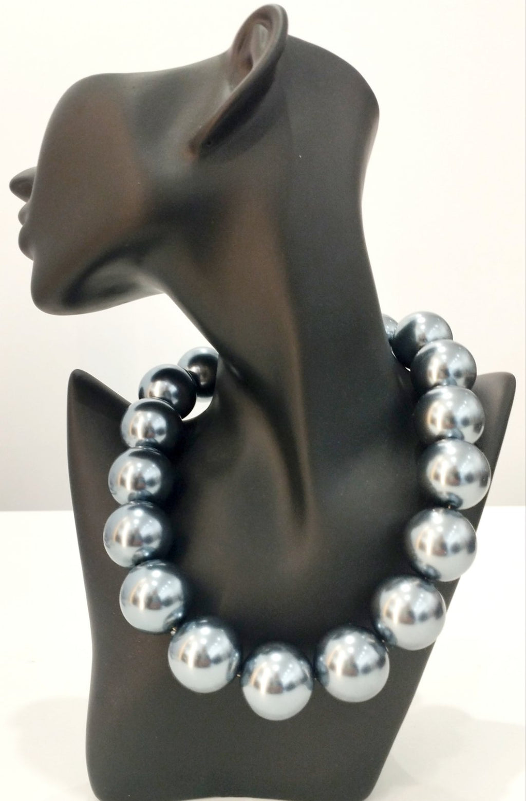 Κολιέ με λαμπερές γκρι πέρλες | Grey Shiny Pearls Necklace