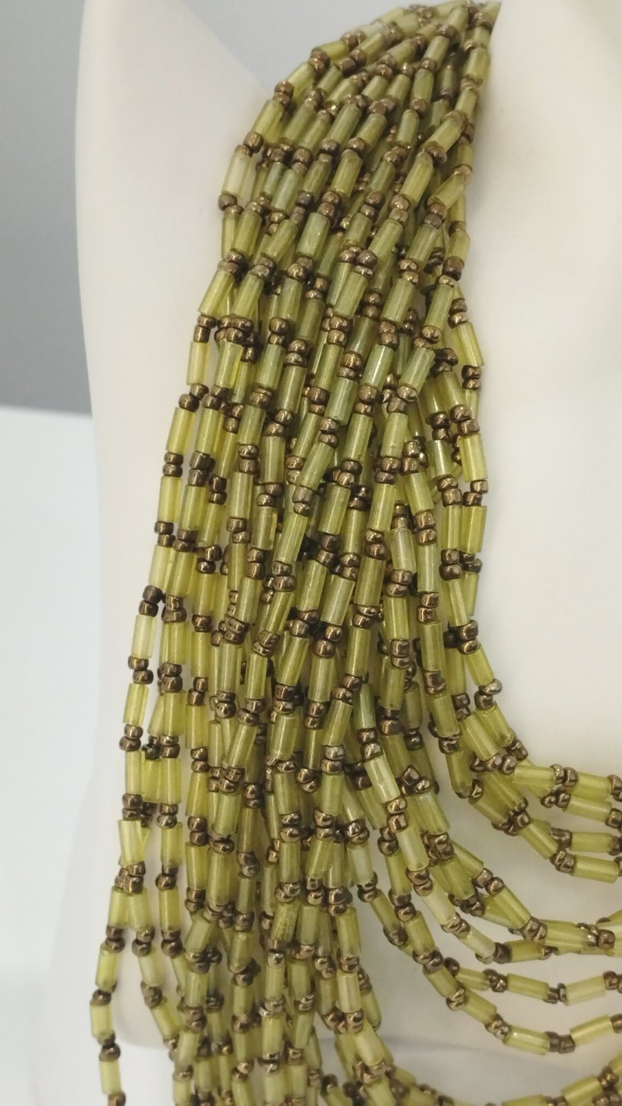 Πολύσειρο Κολιέ με Ακρυλικές Πράσινες-Λαδί Χάντρες | Multi-row Necklace with Acrylic Green-Olive Beads