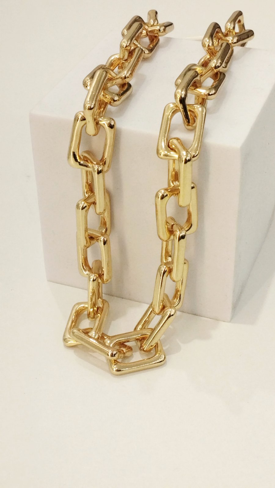 Χρυσό Ατσάλινο Κολιέ με Ορθογώνιους Κρίκους | Gold Stainless Steel Chain Necklace-Bold Rectangular Links