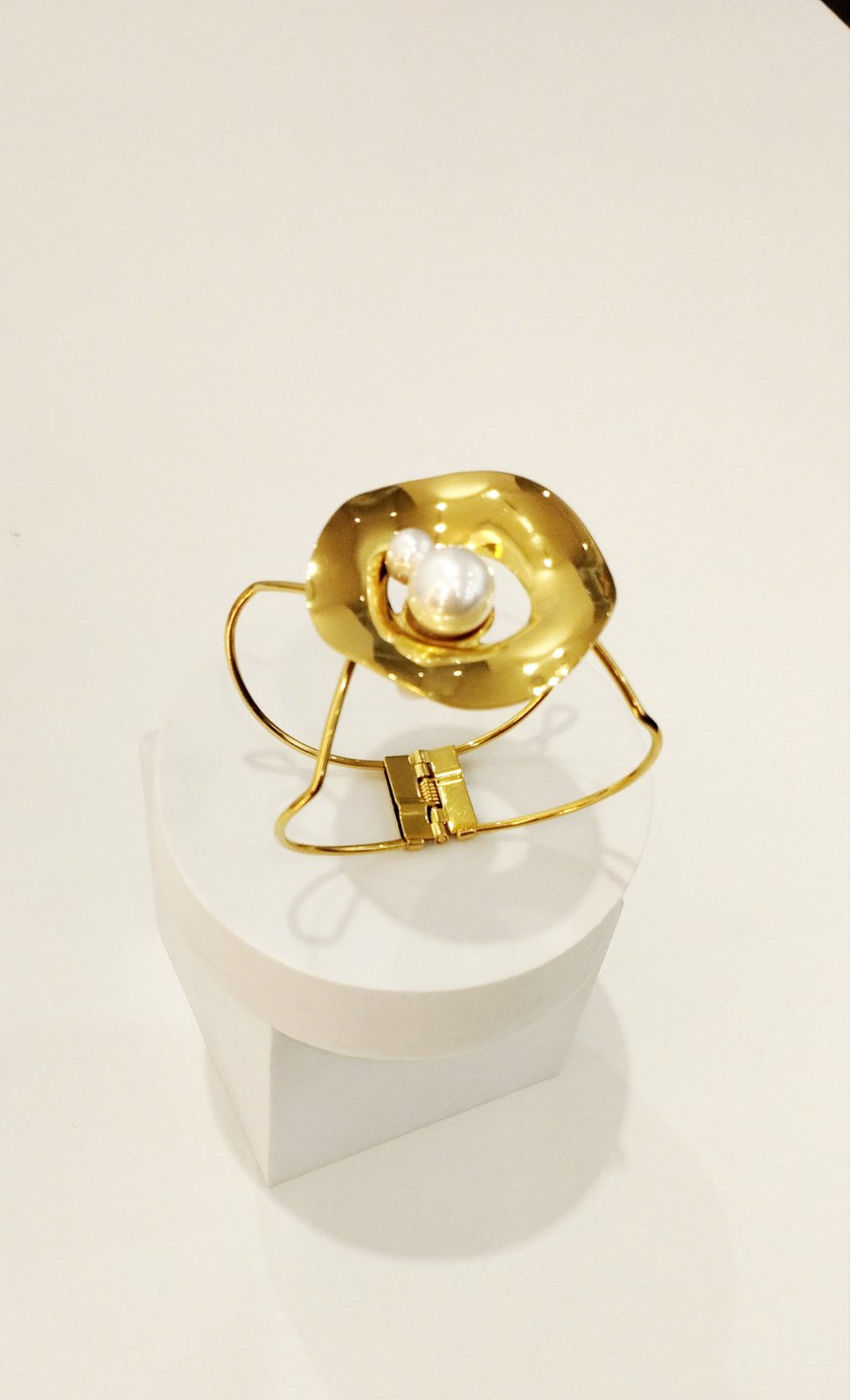 Βραχιόλι ατσάλινο με ακανόνιστο κύκλο & πέρλες