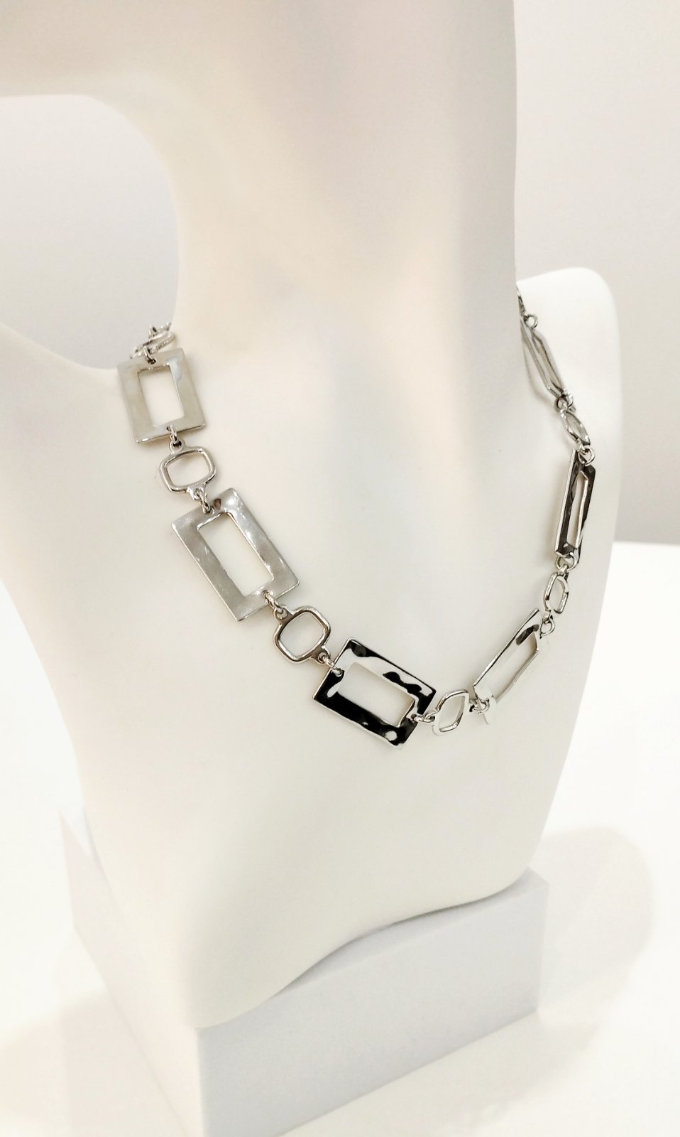 Κολιέ ατσάλινο με σφυρήλατα παραλληλόγραμμα