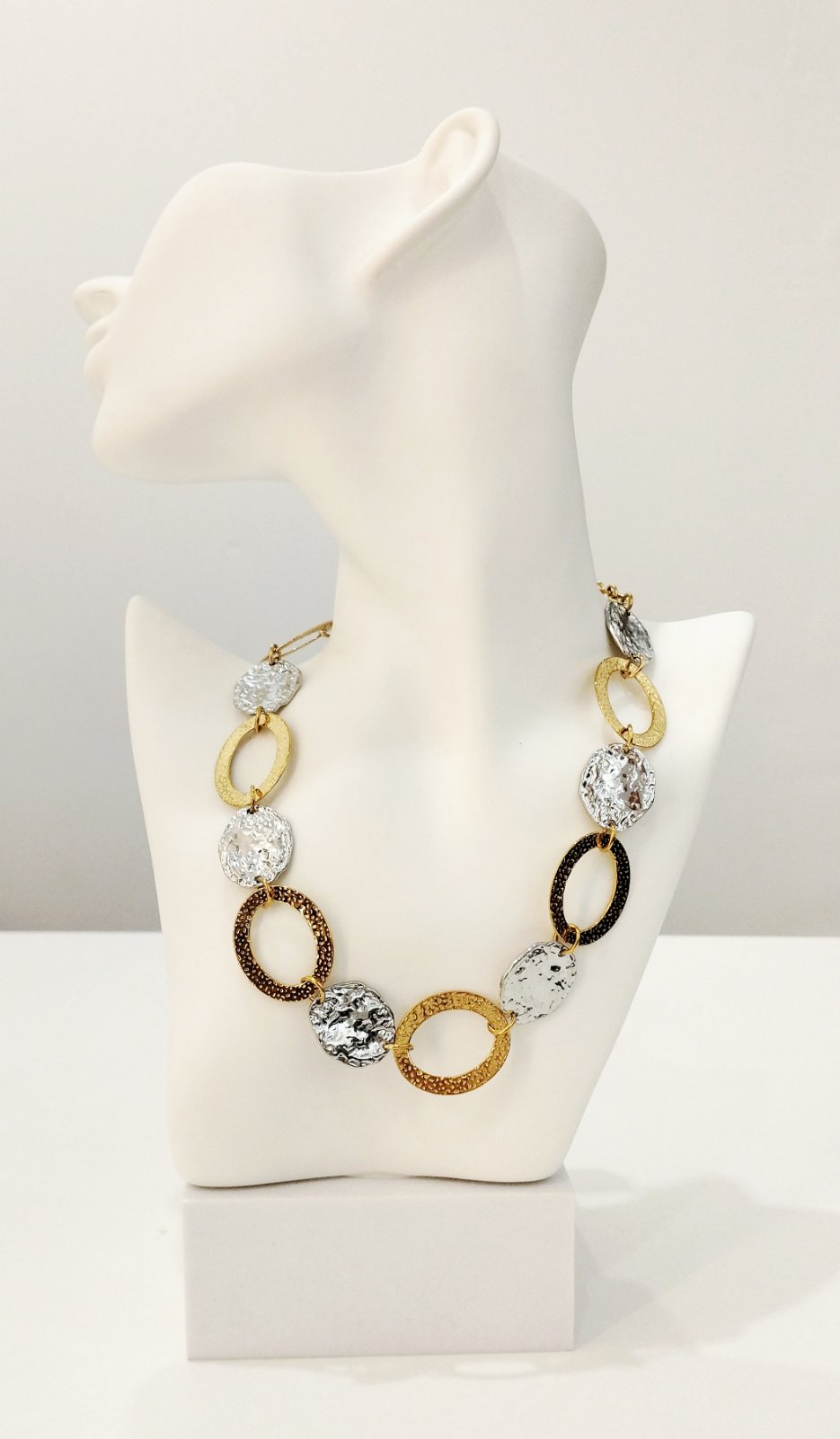 Κολιέ ατσάλινο με σφυρήλατα μοτίφ