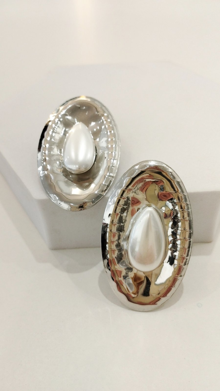 Σκουλαρίκια Ατσάλινα με Πέρλα | Stainless Steel Earrings with Pearl