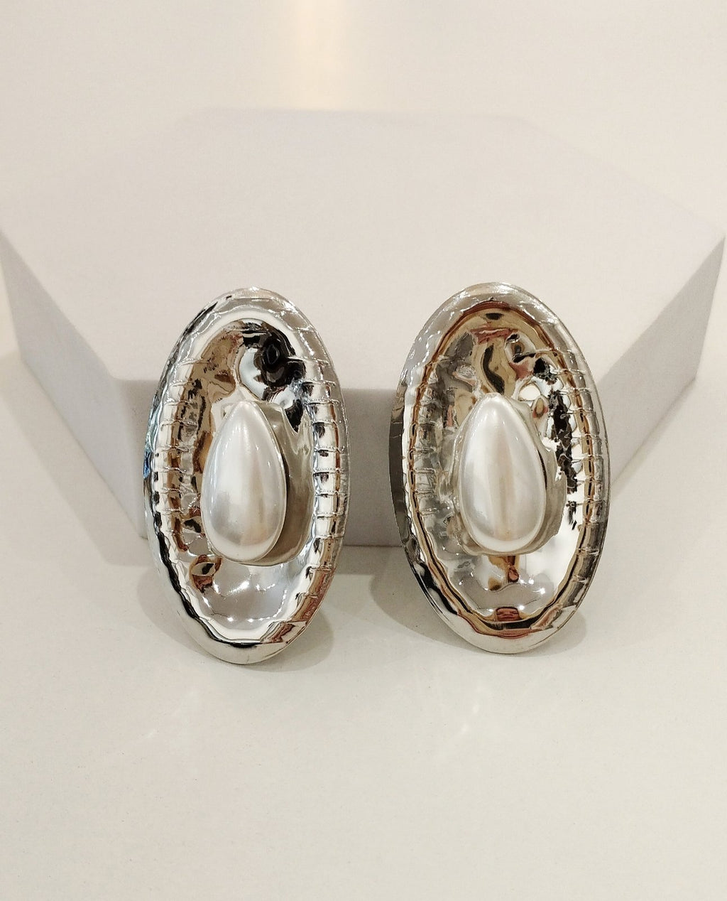 Σκουλαρίκια Ατσάλινα με Πέρλα | Stainless Steel Earrings with Pearl