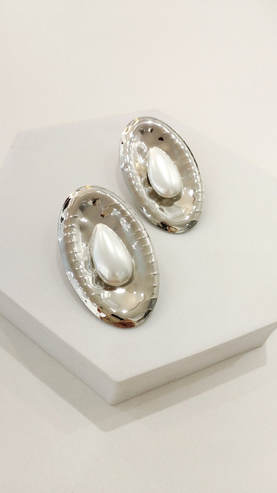 Σκουλαρίκια Ατσάλινα με Πέρλα | Stainless Steel Earrings with Pearl