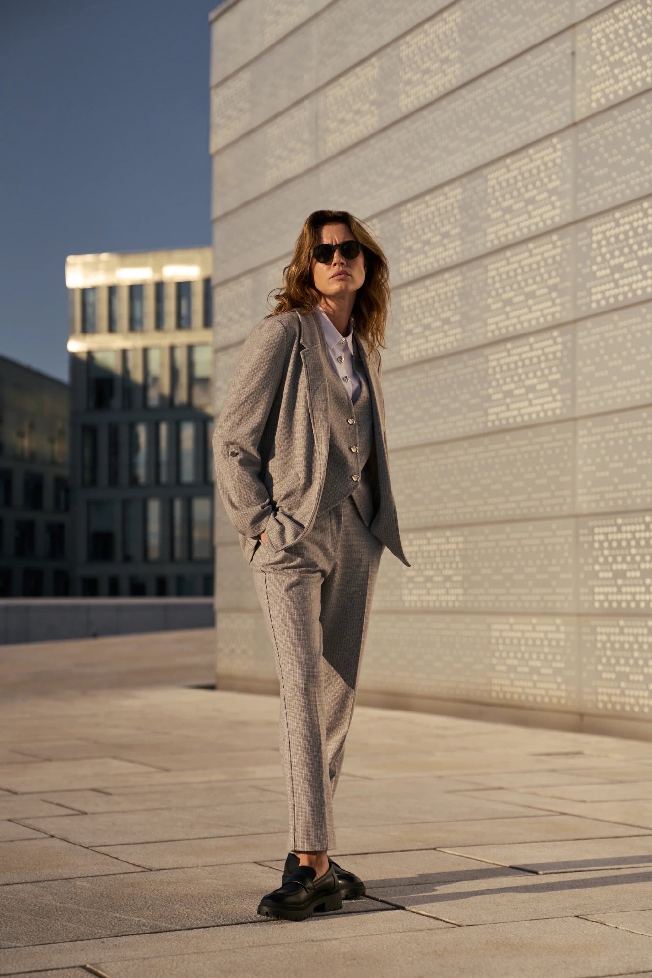 Γυναικείο Ψηλόμεσο Καρό Παντελόνι L. Grey /  Women’s High-Waisted Checkered Trousers L. Grey