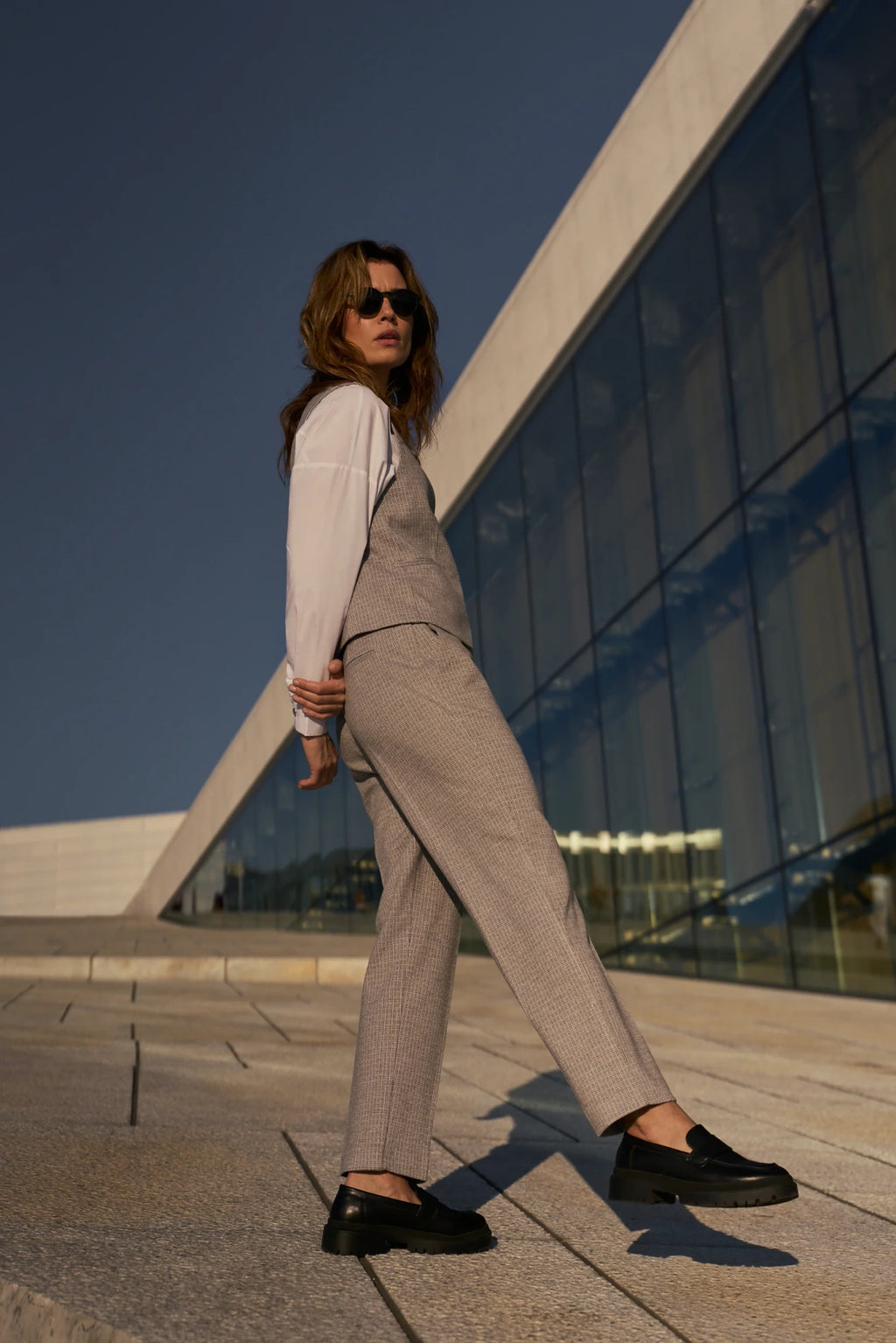 Γυναικείο Ψηλόμεσο Καρό Παντελόνι L. Grey /  Women’s High-Waisted Checkered Trousers L. Grey