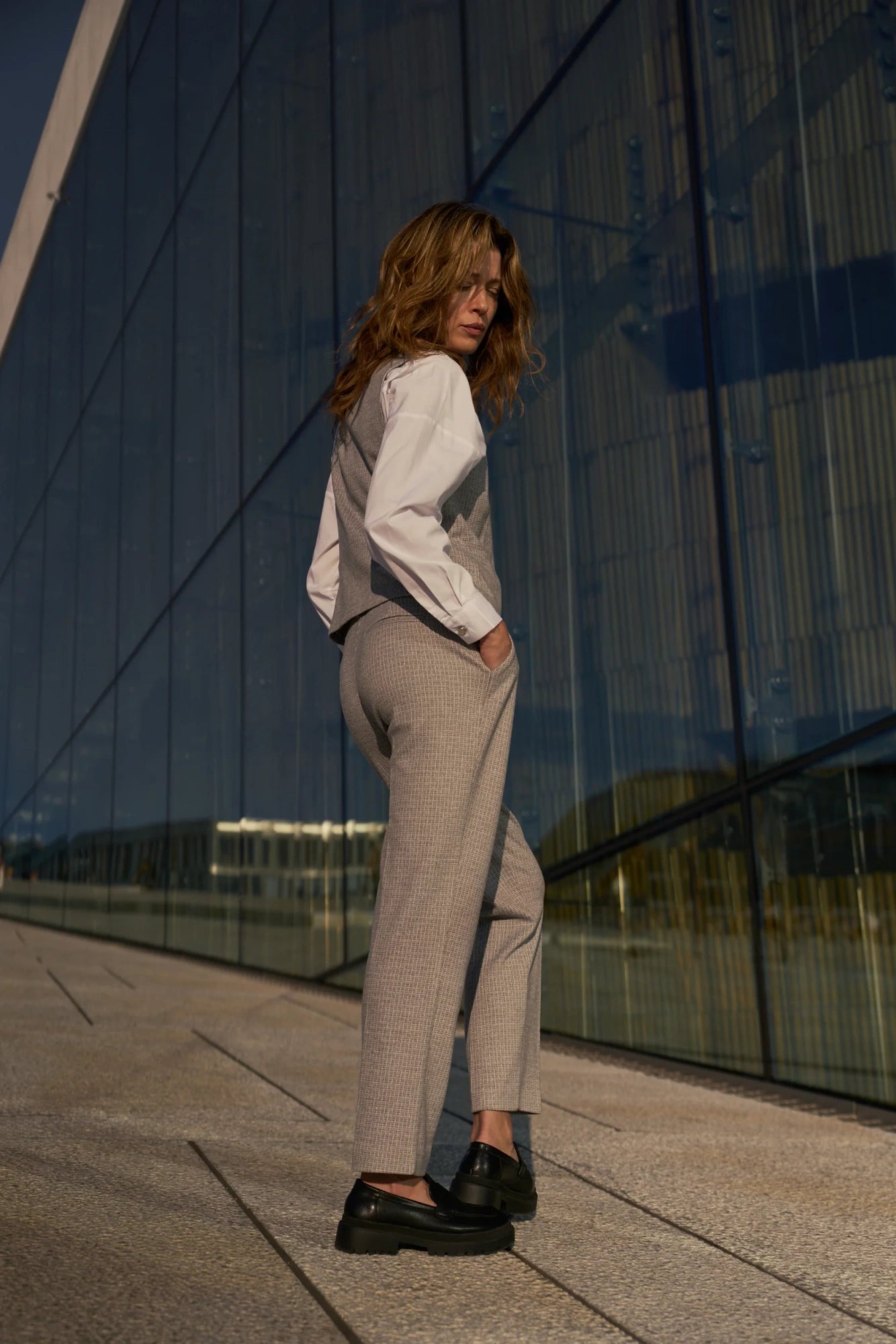 Γυναικείο Ψηλόμεσο Καρό Παντελόνι L. Grey /  Women’s High-Waisted Checkered Trousers L. Grey
