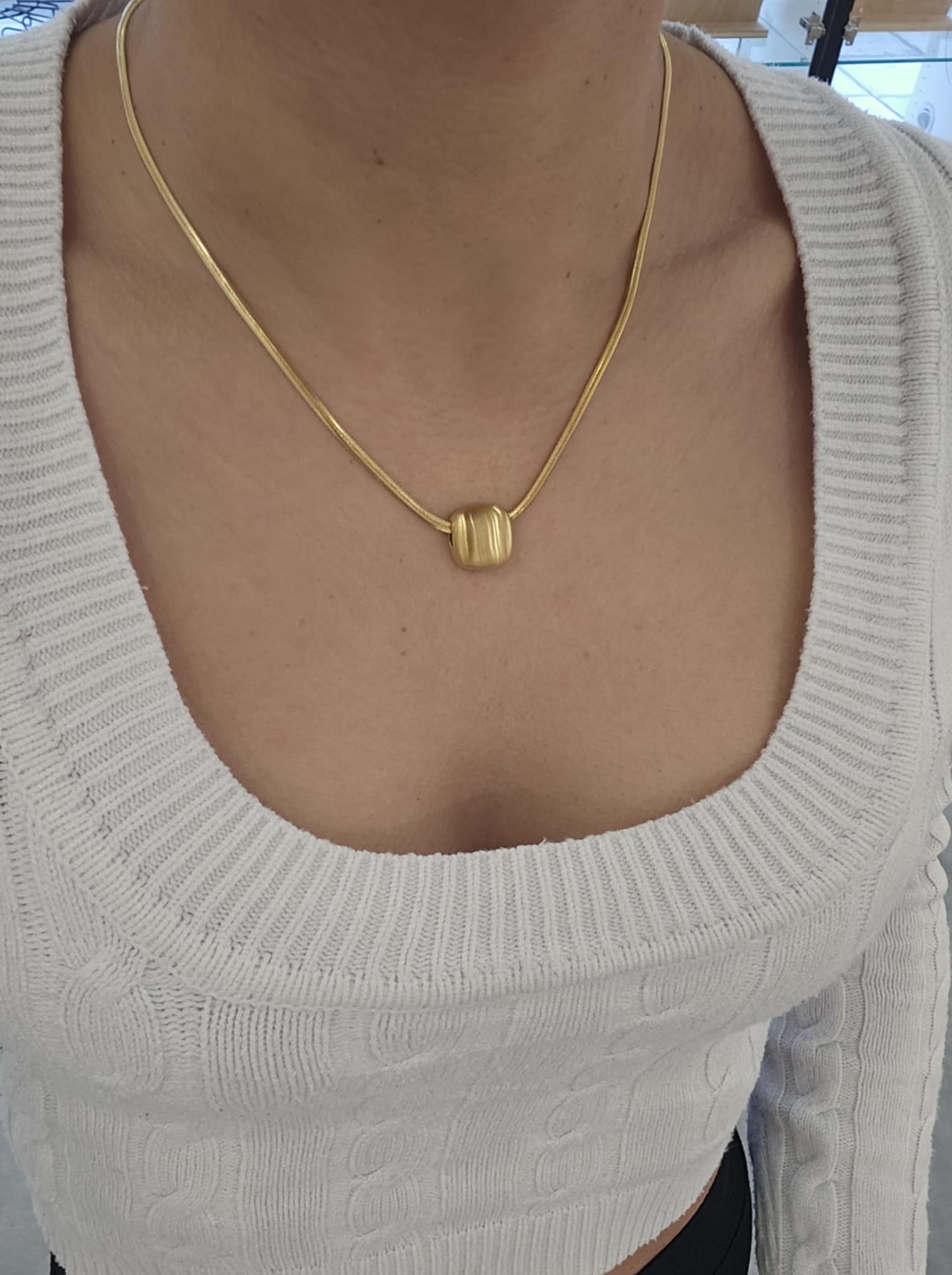 Γυναικείο Κολιέ Από Ανοξείδωτο Ατσάλι Τετράγωνο Ματ Με Πλακέ Αλυσίδα – Women’s Stainless Steel Square Necklace With Flat Chain